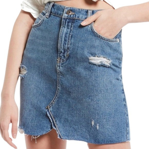 Free People Hallie‎ Distressed Denim Mini Skirt Sz 31 Frayed Hemline